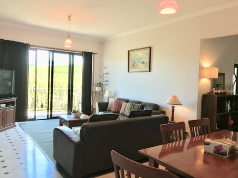 Hillâ€™s Creek Holiday Home - Hotel Gold Coast 11