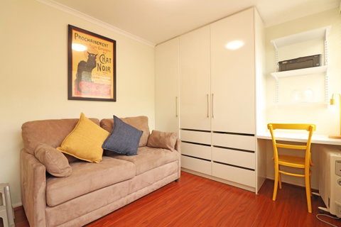 Colour Pop Fitzroy - 3 Bedroom Pet Friendly - Hotel Gold Coast 16