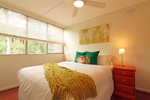 Colour Pop Fitzroy - 3 Bedroom Pet Friendly - Hotel Gold Coast 13
