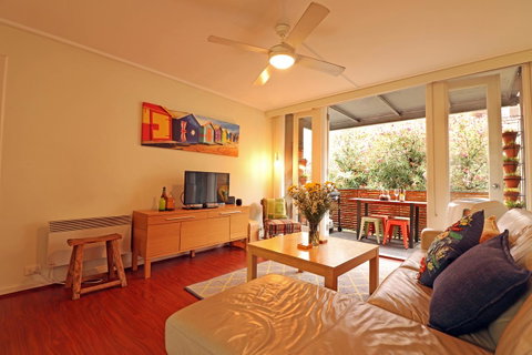Colour Pop Fitzroy - 3 Bedroom Pet Friendly - Hotel Gold Coast 1