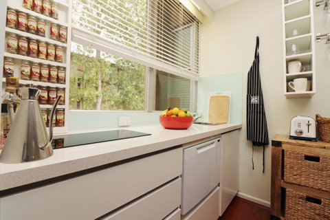 Colour Pop Fitzroy - 3 Bedroom Pet Friendly - Hotel Gold Coast 5