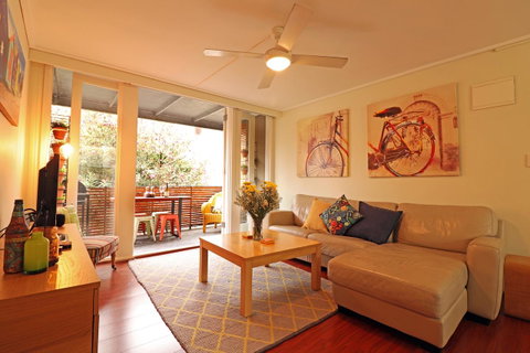 Colour Pop Fitzroy - 3 Bedroom Pet Friendly - Hotel Gold Coast 2