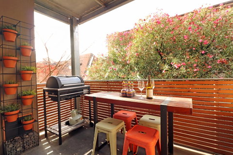Colour Pop Fitzroy - 3 Bedroom Pet Friendly - Hotel Gold Coast 7