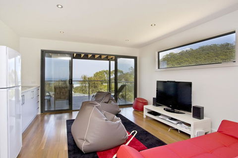 Earth Sea Sky - Hotel Gold Coast 2