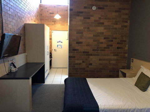 Bribie Island Hotel - Hotel Gold Coast 3