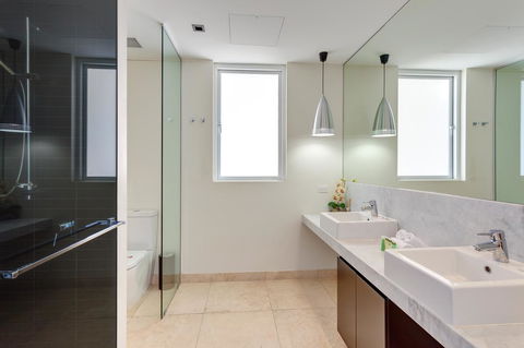 Apartment Dees Retreat - Hotel Gold Coast 7