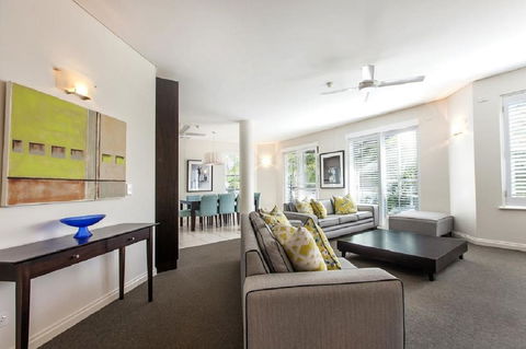 Emerald Noosa - Hotel Gold Coast 7
