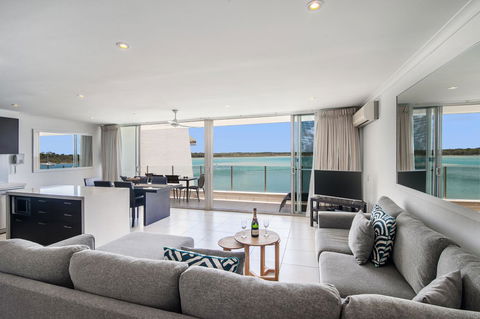 Noosa Harbour Resort - Hotel Gold Coast 34