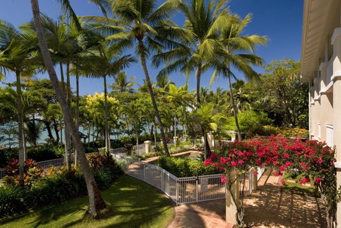 On The Beach Apartments - Hotel Gold Coast 11