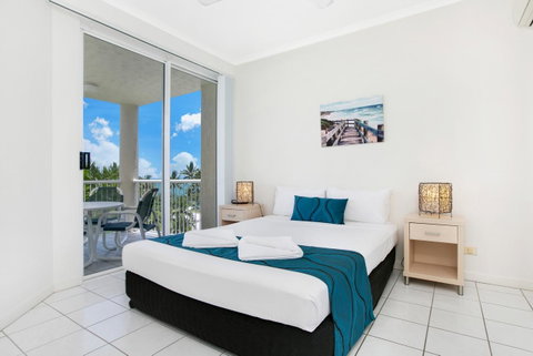 On The Beach Apartments - Hotel Gold Coast 22