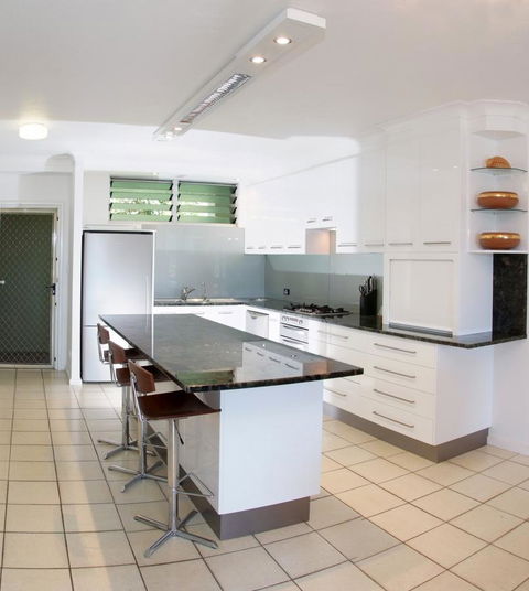 Poinciana 112 - Hotel Gold Coast 6