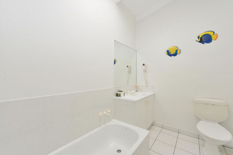 Seascape Holidays At Beachfront Terraces - Hotel Gold Coast 8