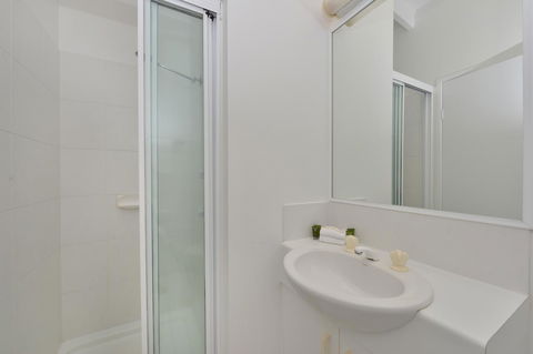 Seascape Holidays At Beachfront Terraces - Hotel Gold Coast 7