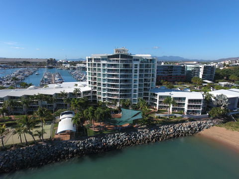 Mariners North Holiday Apartments - Hotel Gold Coast 0