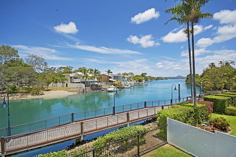 Jacaranda Noosa - Hotel Gold Coast 8
