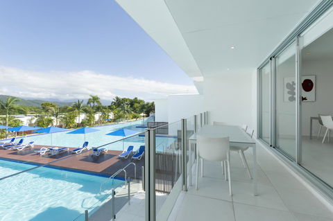 Pool Resort Port Douglas - Hotel Gold Coast 26