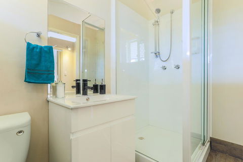 Bed & Breakfast 1 Bedroom Guest House - Hotel Gold Coast 7