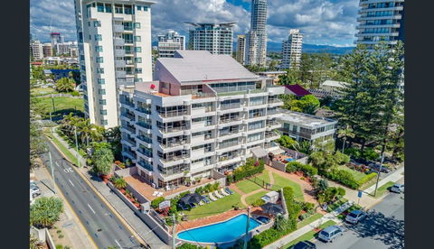 Surfers Chalet - Hotel Gold Coast 30