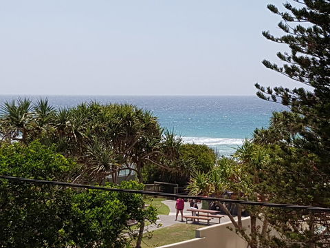 Surfers Chalet - Hotel Gold Coast 28
