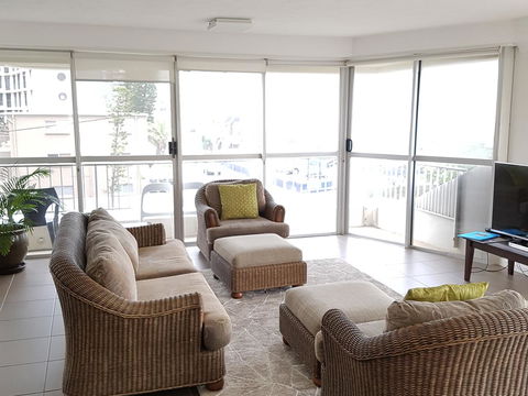 Surfers Chalet - Hotel Gold Coast 32