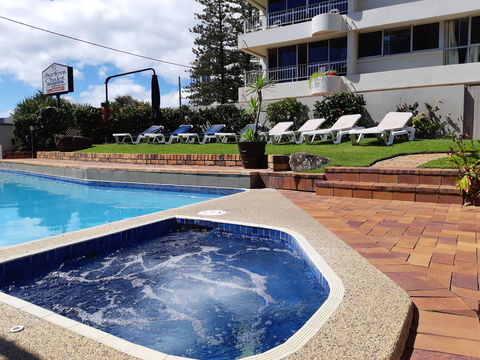 Surfers Chalet - Hotel Gold Coast 6