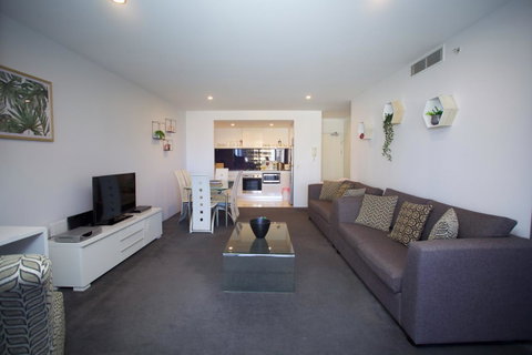 Circle Luxury Holidays - Hotel Gold Coast 2