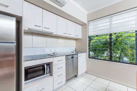 Sea Point On Trinity Beach - Hotel Gold Coast 19