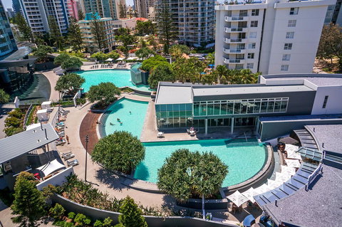 Q1 Resort & Spa - Official - Hotel Gold Coast 2