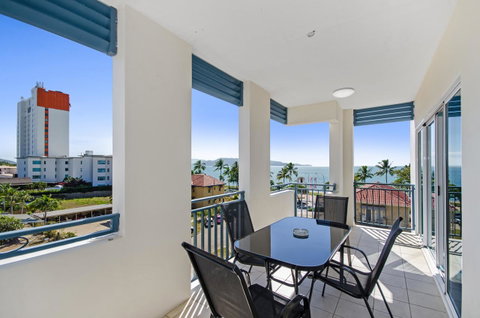 Madison Ocean Breeze Apartments - Hotel Gold Coast 13