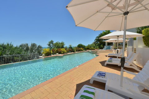 Bellevue At Trinity Beach - Hotel Gold Coast 6