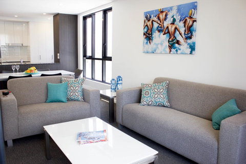 Synergy Broadbeach - Official - Hotel Gold Coast 10