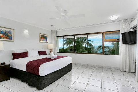 Roydon Beachfront Apartments - Hotel Gold Coast 3