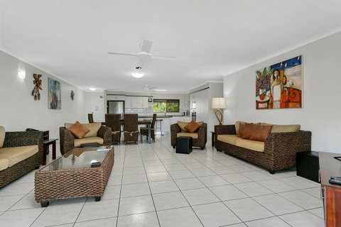 Roydon Beachfront Apartments - Hotel Gold Coast 1