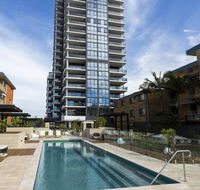 Boardwalk Burleigh Beach - Official - Hotel Gold Coast