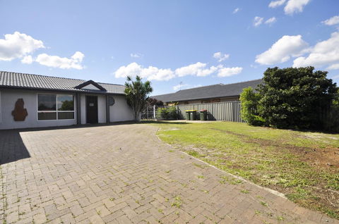 Bribie Island Canal Holiday Destination! - Hotel Gold Coast 2