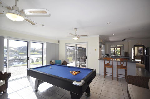 Bribie Island Canal Holiday Destination! - Hotel Gold Coast 20