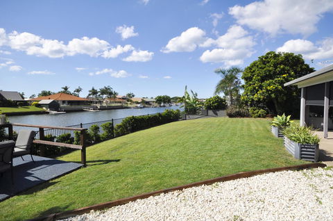 Bribie Island Canal Holiday Destination! - Hotel Gold Coast 13