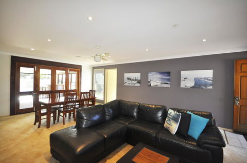 Bribie Island Canal Holiday Destination! - Hotel Gold Coast 11