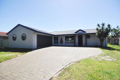 Bribie Island Canal Holiday Destination! - Hotel Gold Coast 23