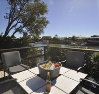 Bribie Island Canal Holiday Destination - Hotel Gold Coast