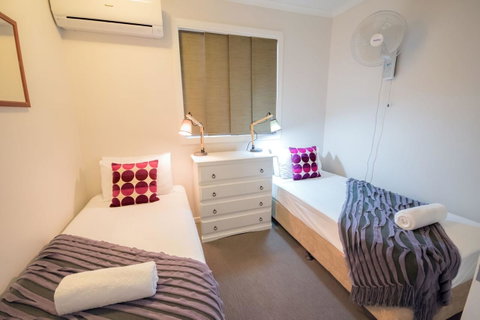 Airlie Apartments - Hotel Gold Coast 13