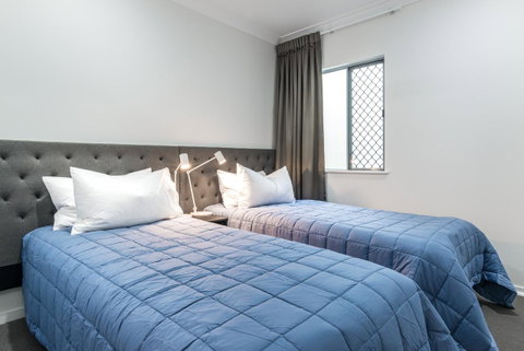Blue Lagoon Villa A - Hotel Gold Coast 1