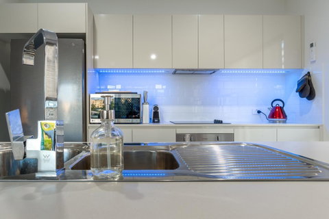 Blue Lagoon Villa A - Hotel Gold Coast 8