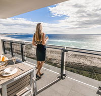Iconic Kirra Beach Resort - Hotel Gold Coast