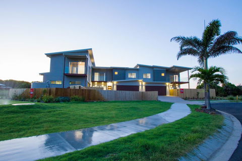 Agnes Sails - Hotel Gold Coast 9
