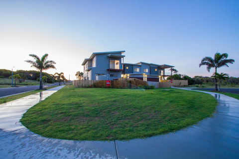 Agnes Sails - Hotel Gold Coast 18