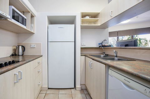 Tiki Hotel Apartments Surfers Paradise - Hotel Gold Coast 11