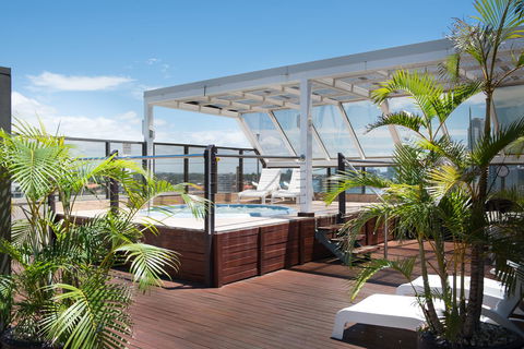 Tiki Hotel Apartments Surfers Paradise - Hotel Gold Coast 0