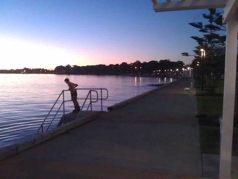Proximity Waterfront Apartments - Hotel Gold Coast 40