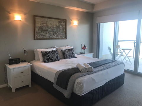 Proximity Waterfront Apartments - Hotel Gold Coast 9